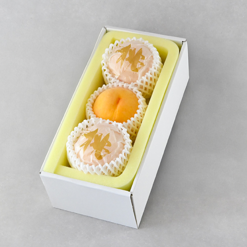 【ギフト用】岡山県産 黄金桃3玉　